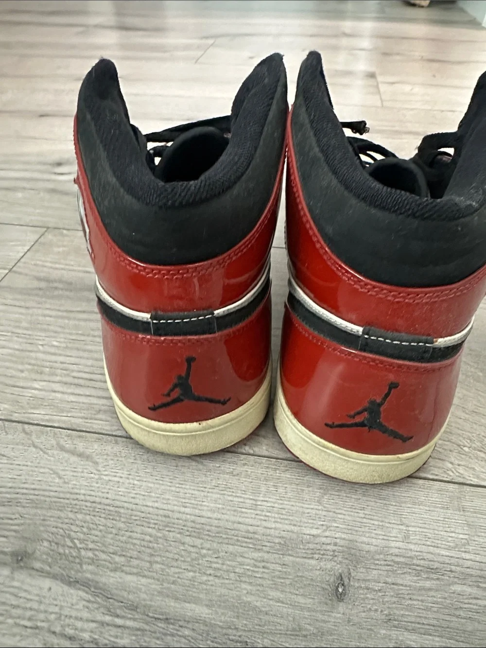 Jordan Chicago 1’s 2003 release with Black Laces